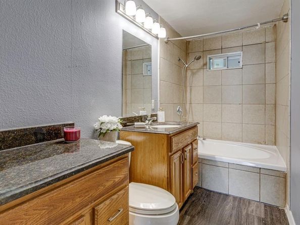 1812  Del Rancho Drive , Irving Texas 75061