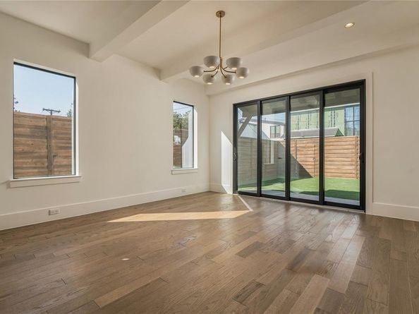 4819  Linnet Lane , Dallas Texas 75209