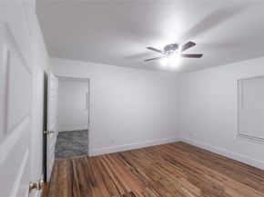 2723  Bethurum Avenue , Dallas Texas 75215