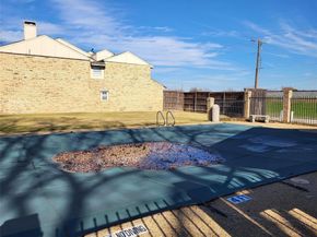 531  Towne House Lane , Richardson Texas 75081