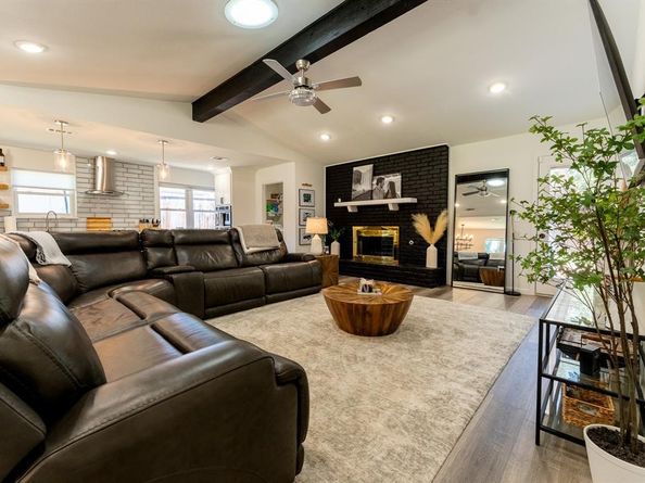 3200  Hilltop Lane , Plano Texas 75075