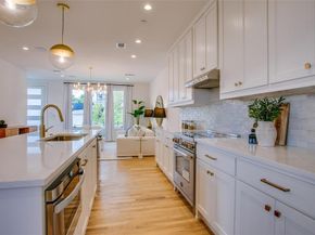 7207  Gaston Avenue  605, Dallas Texas 75206