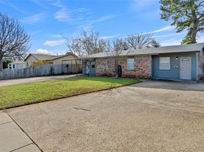 210  Slaughter Street , Arlington Texas 76011