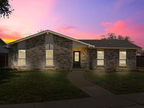 2113  Victoria Road , Carrollton Texas 75007