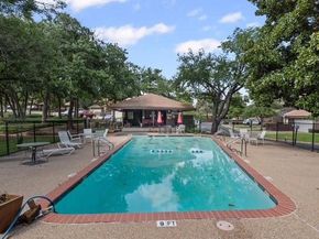 714  Oakwood Trail , Fort Worth Texas 76112