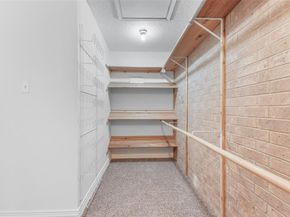 714  Oakwood Trail , Fort Worth Texas 76112