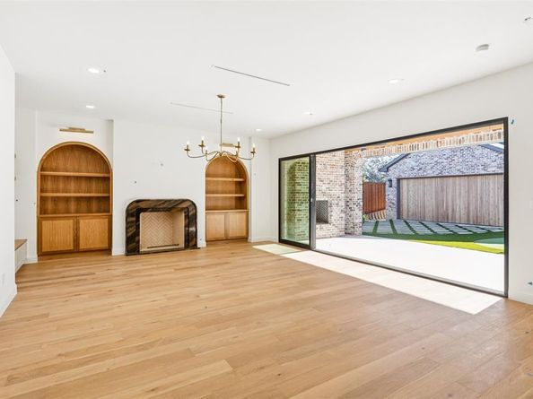 6860  Southridge Drive , Dallas Texas 75214