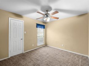 801 S Parks Drive , DeSoto Texas 75115