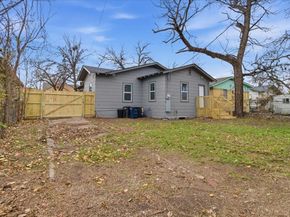 933 E Ramsey Avenue , Fort Worth Texas 76104