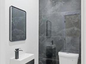 933 E Ramsey Avenue , Fort Worth Texas 76104