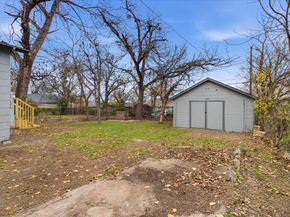 933 E Ramsey Avenue , Fort Worth Texas 76104
