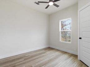 933 E Ramsey Avenue , Fort Worth Texas 76104