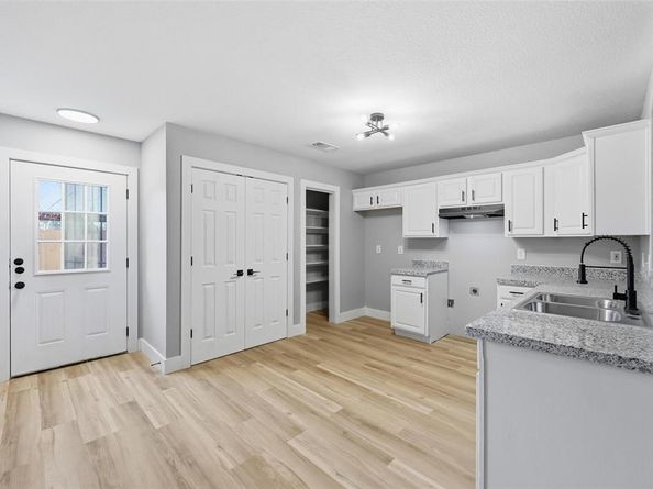 2914  Midway Plaza Boulevard , Dallas Texas 75241