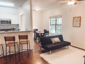 2815  Reagan Street , Dallas Texas 75219