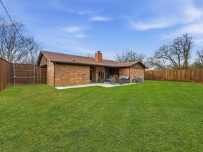 3910  Firethorn Drive , Arlington Texas 76017