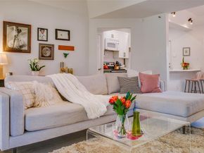 3105  San Jacinto Street  104, Dallas Texas 75204