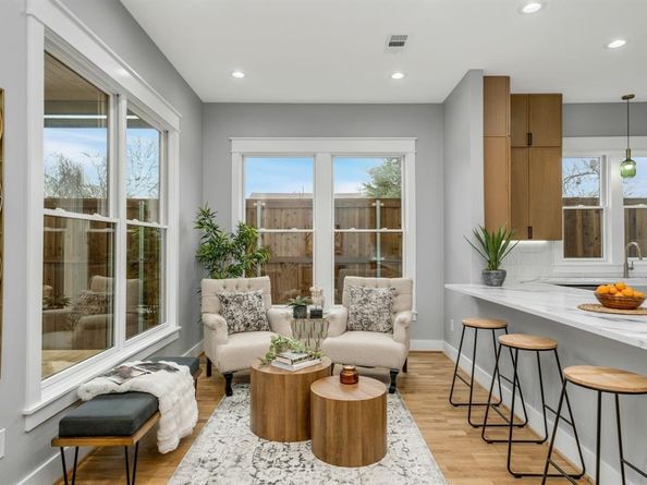 6047  Velasco Avenue , Dallas Texas 75206