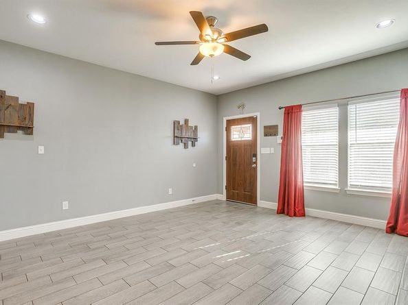 3901  Baylor Street , Fort Worth Texas 76119