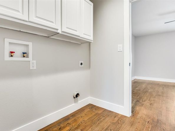 1811  Canelo Drive , Dallas Texas 75232