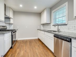 1811  Canelo Drive , Dallas Texas 75232