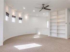 4242  Buena Vista Street  22, Dallas Texas 75205