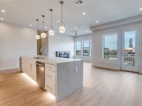 1900 S Ervay Street  512, Dallas Texas 75215