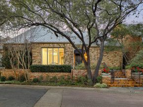 29  Saint Laurent Place , Dallas Texas 75225