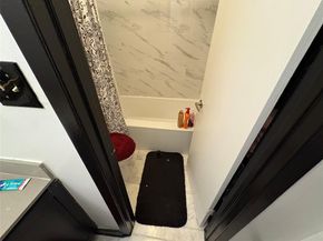 7152  Fair Oaks Avenue  1022, Dallas Texas 75231