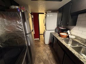 7152  Fair Oaks Avenue  1022, Dallas Texas 75231