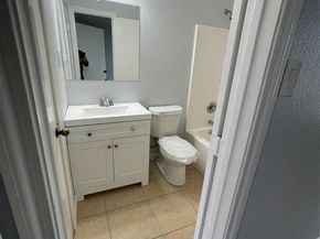 1208 E Magnolia Avenue , Fort Worth Texas 76104