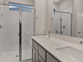 1421  CANTERBURY Trail , DeSoto Texas 75115