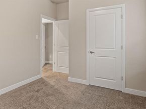 1421  CANTERBURY Trail , DeSoto Texas 75115