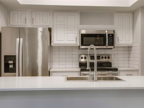 3105  San Jacinto Street  217, Dallas Texas 75204