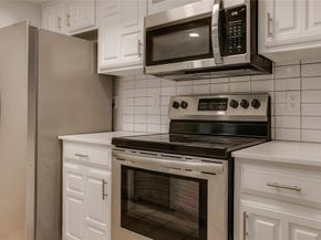 3105  San Jacinto Street  217, Dallas Texas 75204