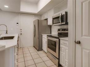 3105  San Jacinto Street  217, Dallas Texas 75204