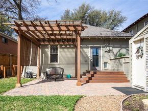 206 S Edgefield Avenue , Dallas Texas 75208