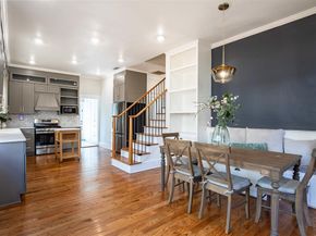 206 S Edgefield Avenue , Dallas Texas 75208