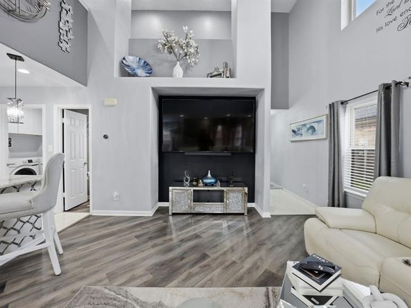 8342  Timberbrook Lane , Dallas Texas 75249