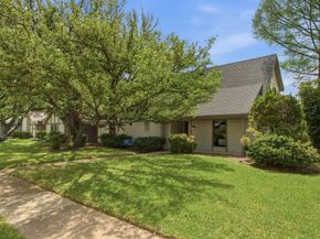 237  Woodcrest Drive , Richardson Texas 75080