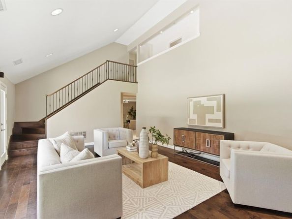 237  Woodcrest Drive , Richardson Texas 75080