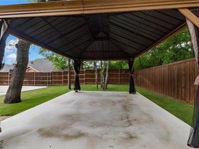 3905  Park Wood Drive , Corinth Texas 76208