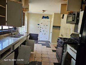 2324  Prichard Lane , Dallas Texas 75227