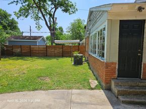 2324  Prichard Lane , Dallas Texas 75227