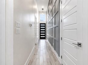 1701  Morris Street , Dallas Texas 75212