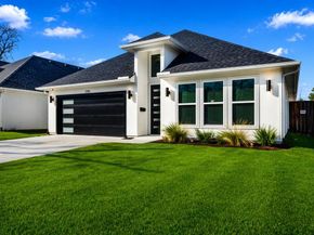 1701  Morris Street , Dallas Texas 75212