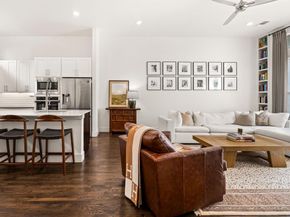 4222  Roseland Avenue  102, Dallas Texas 75204