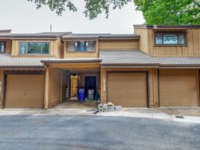 3139  Golden Oak  , Farmers Branch Texas 75234