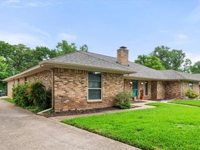 4103  Three Oaks Drive , Arlington Texas 76016