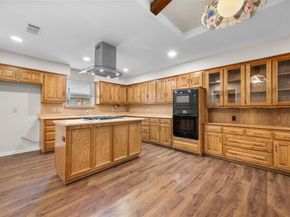 4103  Three Oaks Drive , Arlington Texas 76016