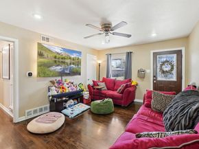 2904  Creston Avenue , Fort Worth Texas 76133